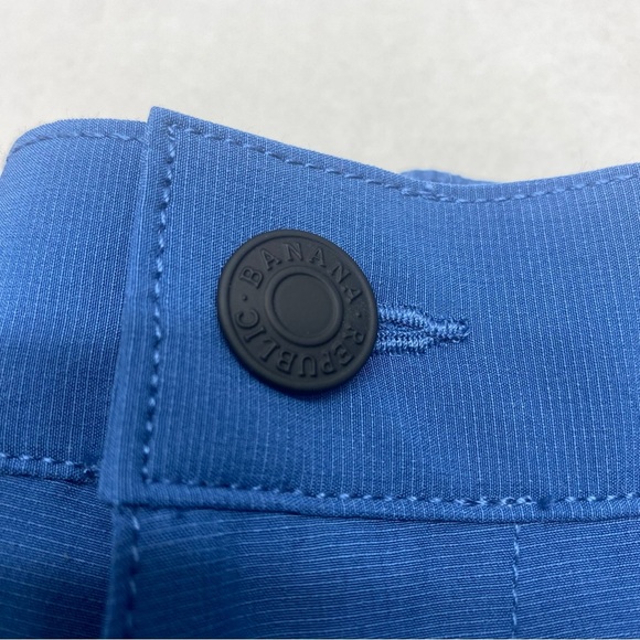 BANANA REPUBLIC SHORTS NWT MENS 34 BLUE CASUAL GOLF - Picture 9 of 10